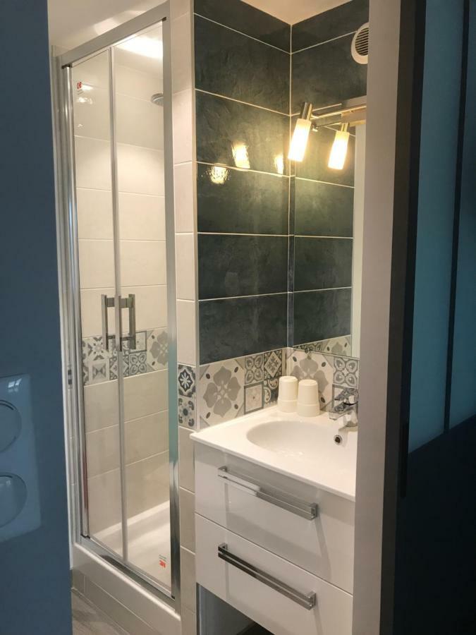 La Bonbonniere De Sofi Apartment Honfleur Bagian luar foto