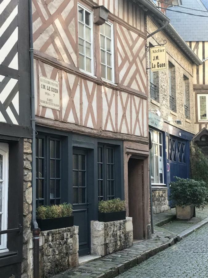 La Bonbonniere De Sofi Apartment Honfleur Bagian luar foto